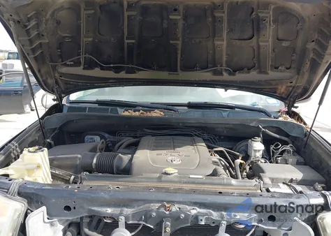 2013 Toyota Tundra Platinum 5.7L V8 z USA, uszkodzony, nr VIN 5TFHW5F19DX288631